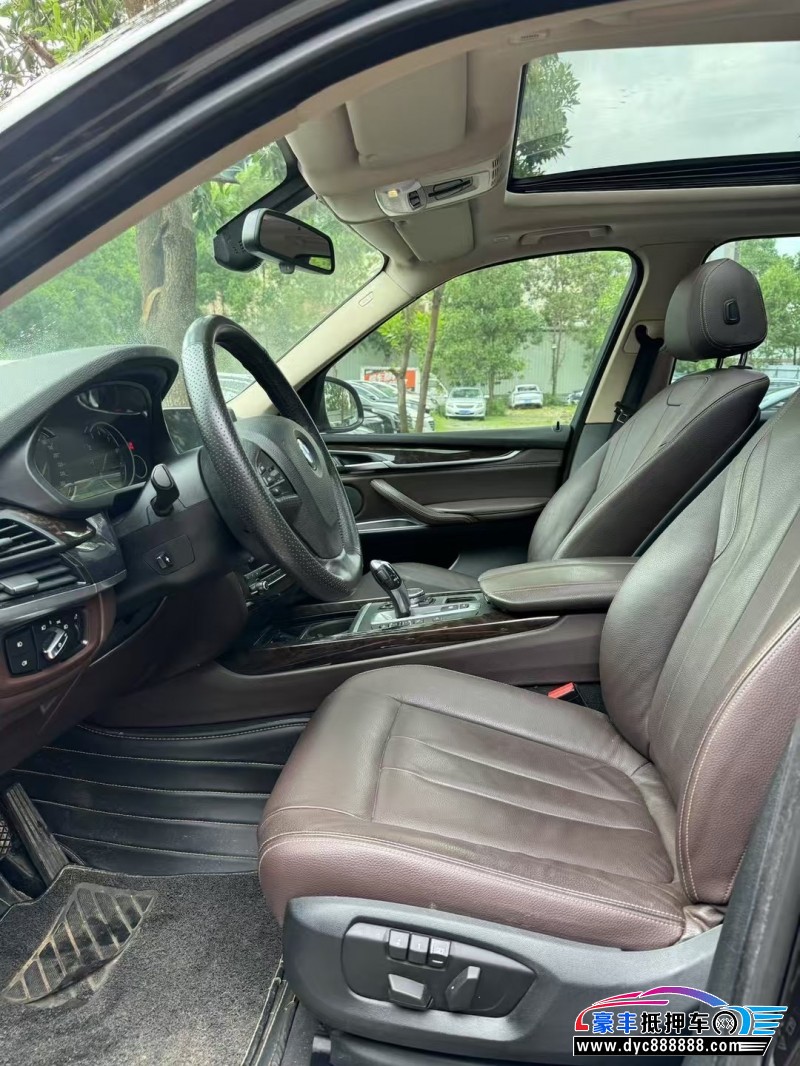 16年宝马X5轿车抵押车出售