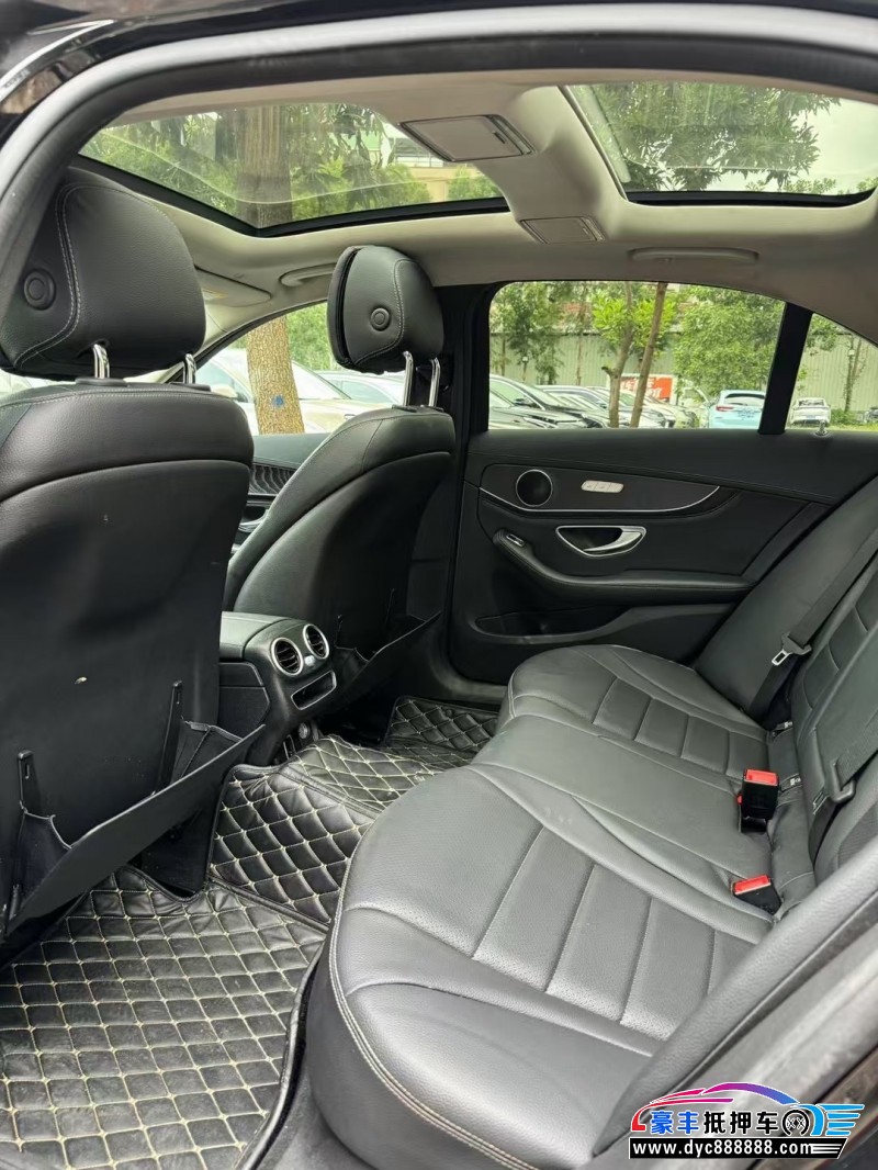 20年奔驰C轿车抵押车出售