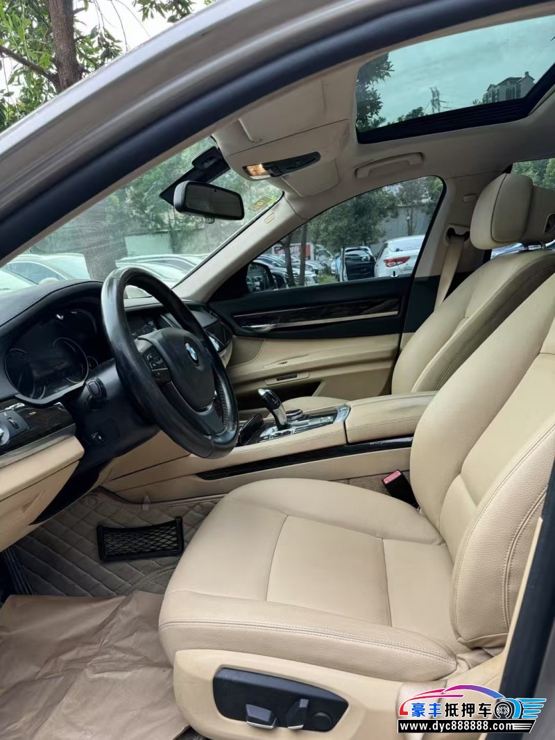 14年宝马7系轿车抵押车出售