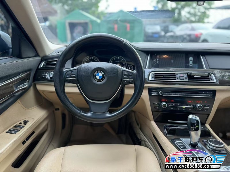 14年宝马7系轿车抵押车出售