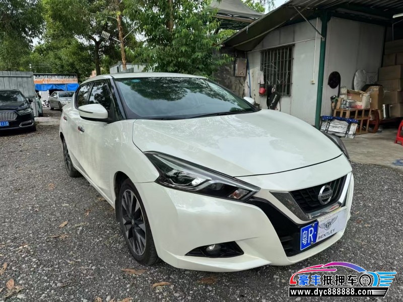 19年日产蓝鸟轿车抵押车出售