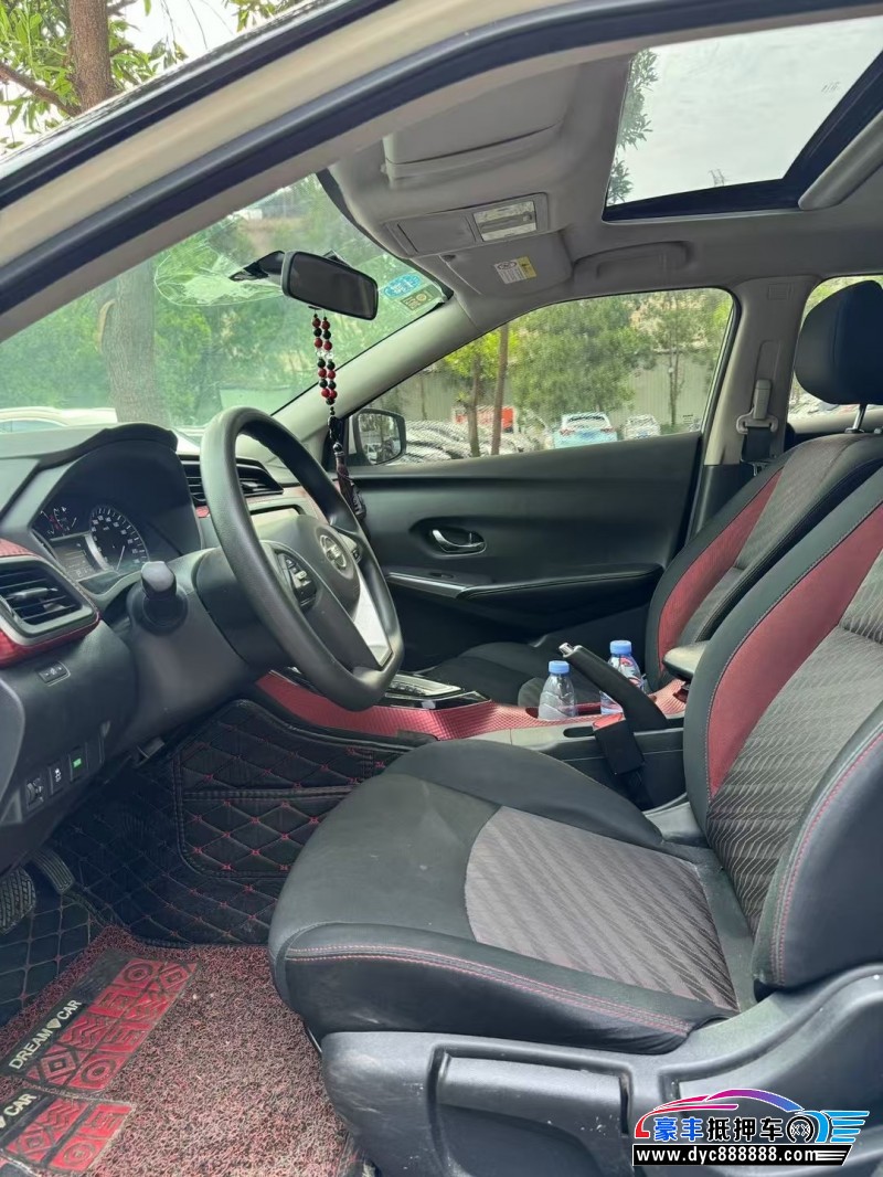 19年日产蓝鸟轿车抵押车出售