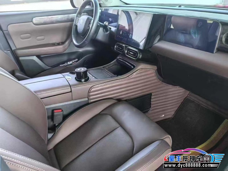 23年零跑C11轿车抵押车出售