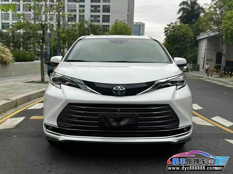 24年丰田塞纳轿车抵押车出售