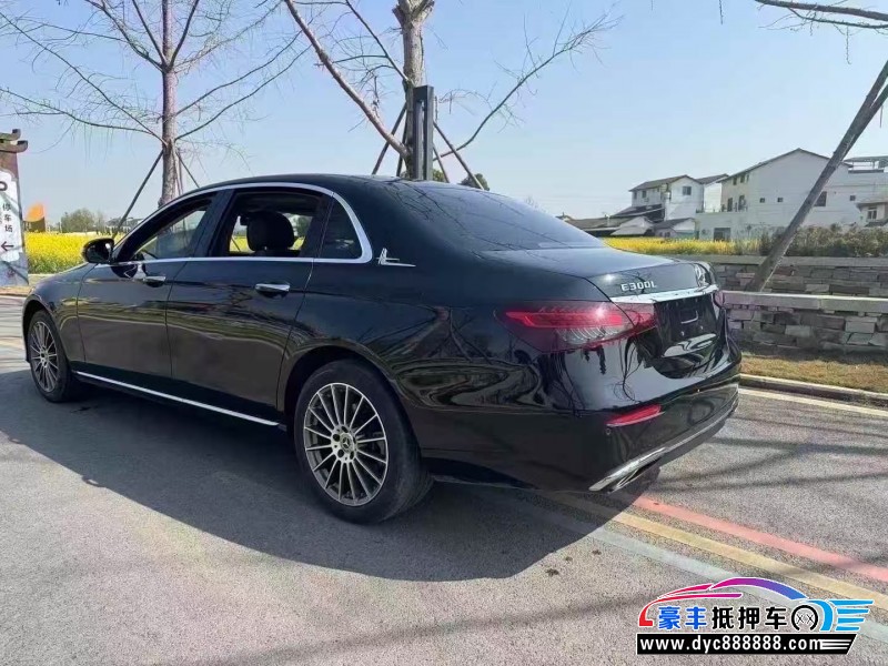 22年奔驰E轿车抵押车出售