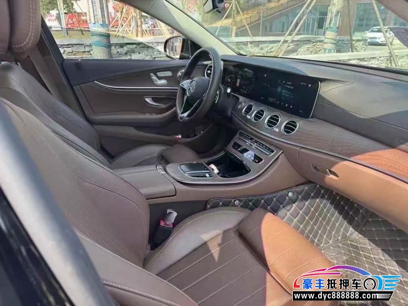 22年奔驰E轿车抵押车出售