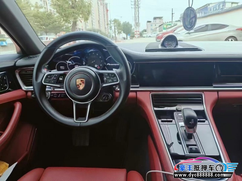 20年保时捷帕纳梅拉轿车抵押车出售