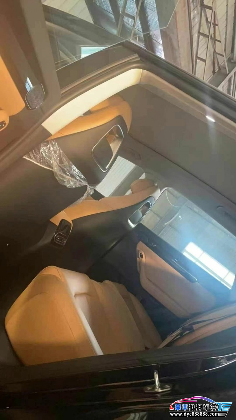 25年零跑C11轿车抵押车出售