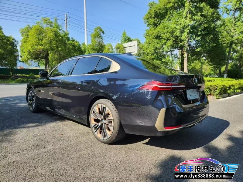 24年宝马5系轿车抵押车出售