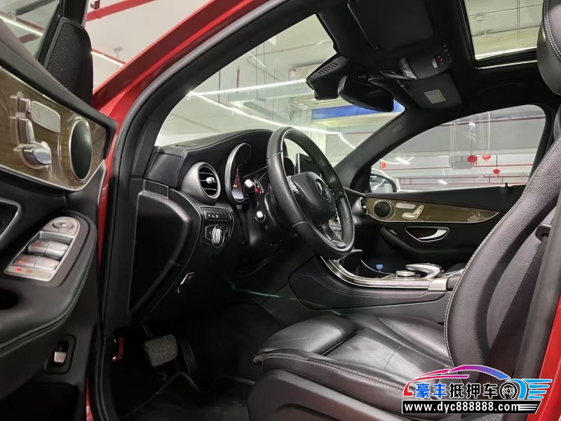 17年奔驰GLC轿车抵押车出售