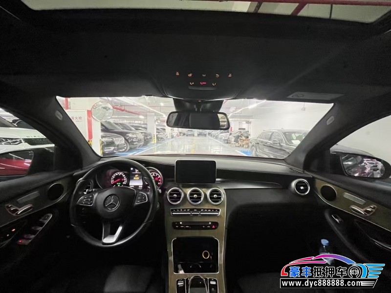 17年奔驰GLC轿车抵押车出售