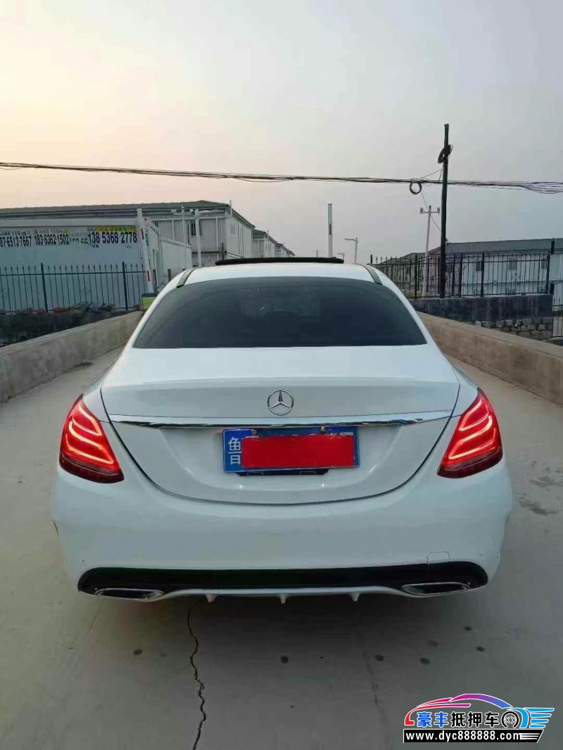 16年奔驰C轿车抵押车出售