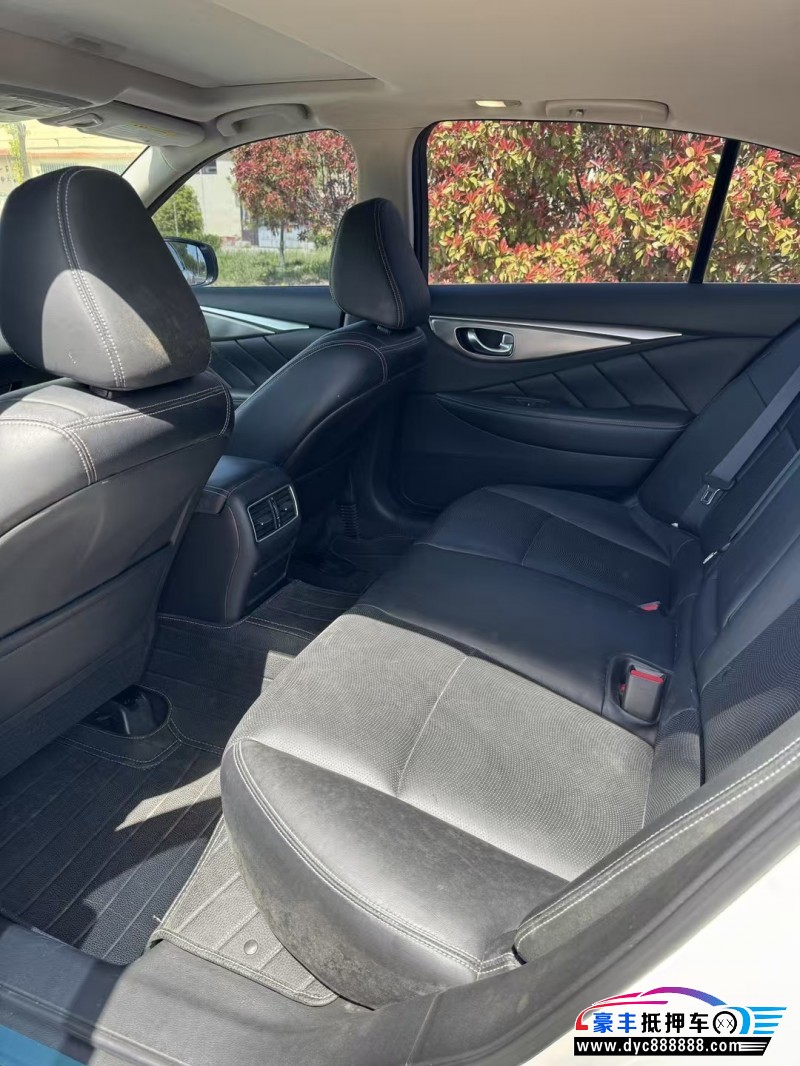 19年名爵HS轿车抵押车出售