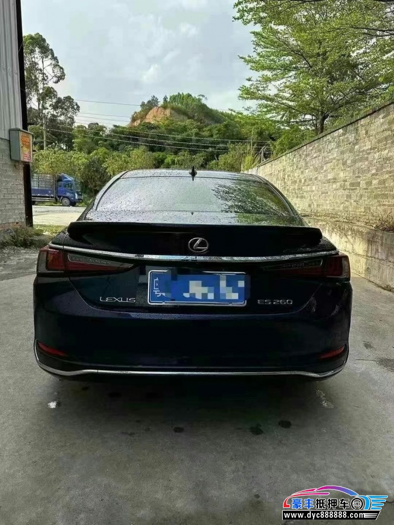 21年雷克萨斯ES轿车抵押车出售