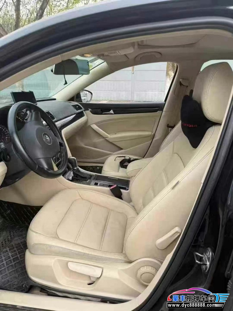 14年大众帕萨特轿车抵押车出售