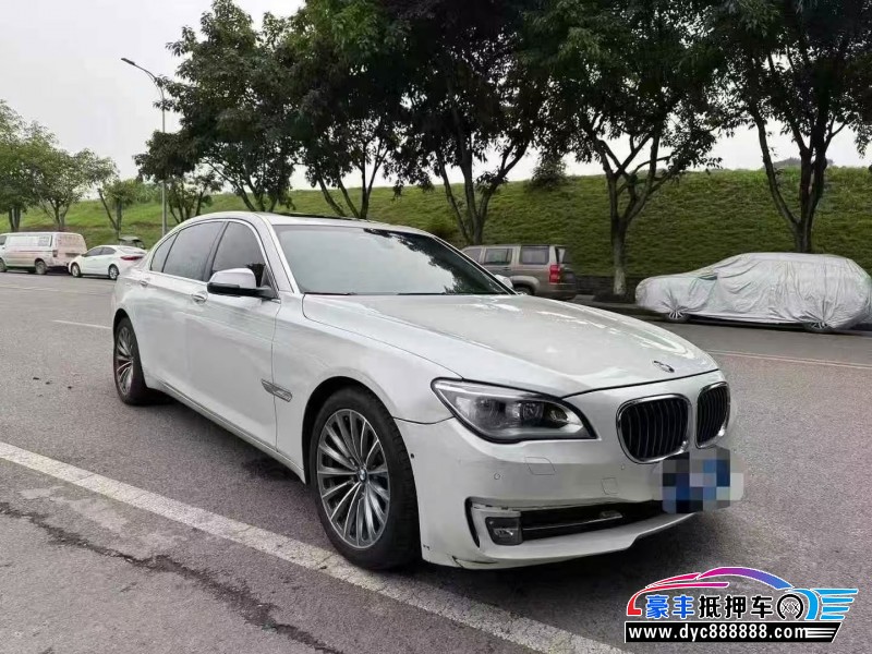 15年宝马7系轿车抵押车出售