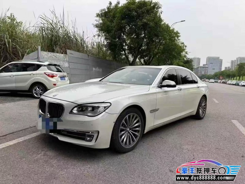 15年宝马7系轿车抵押车出售