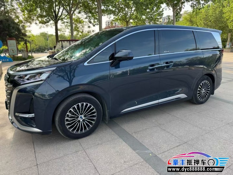 23年腾势D9轿车抵押车出售