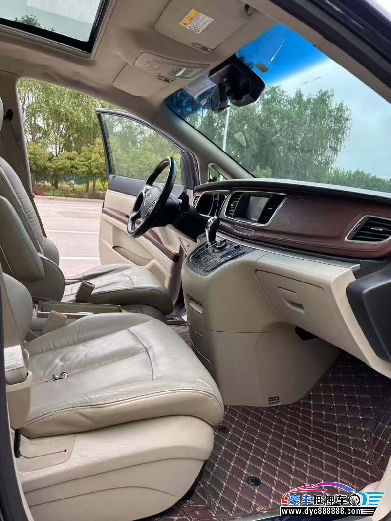 15年别克GL8轿车抵押车出售