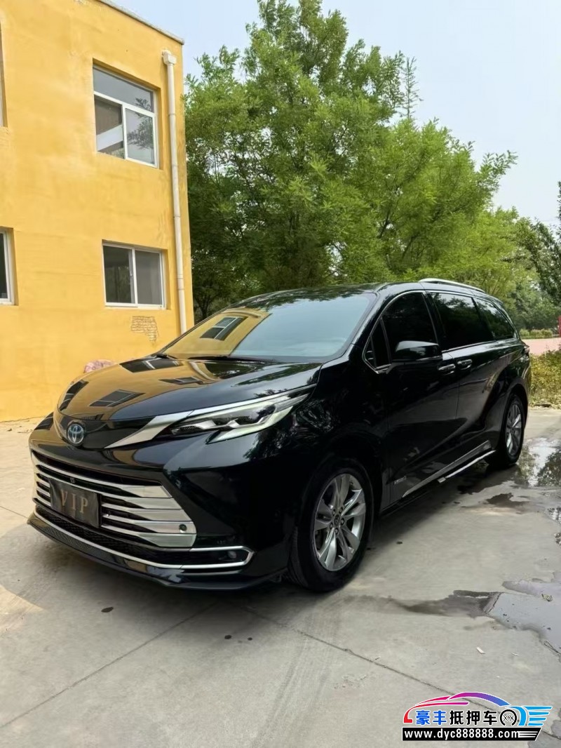 22年丰田塞纳轿车抵押车出售