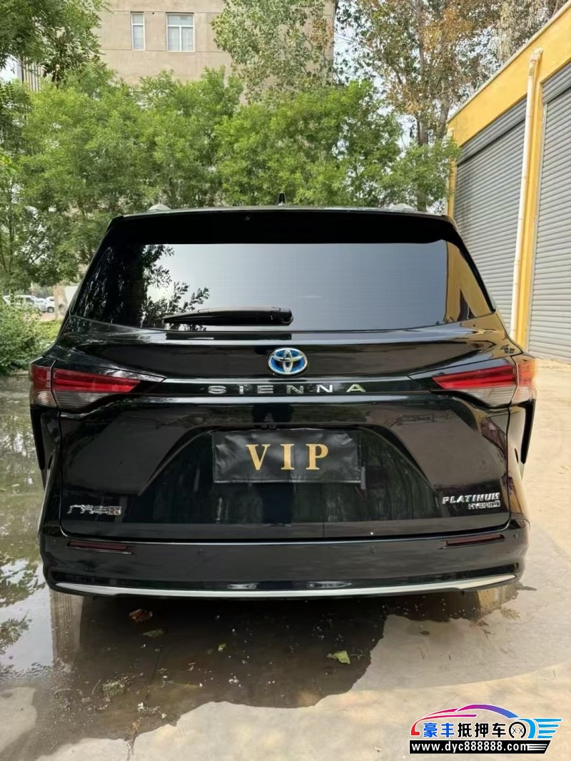 22年丰田塞纳轿车抵押车出售