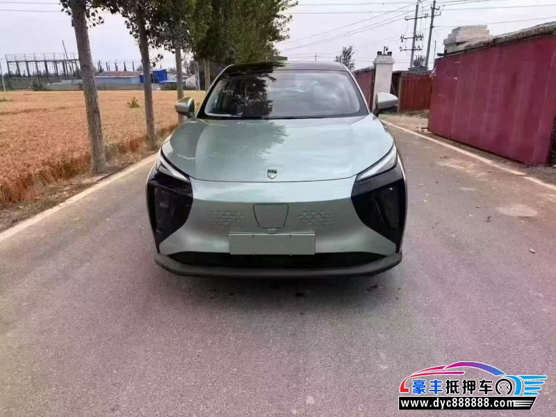 24年东风雷霆轿车抵押车出售