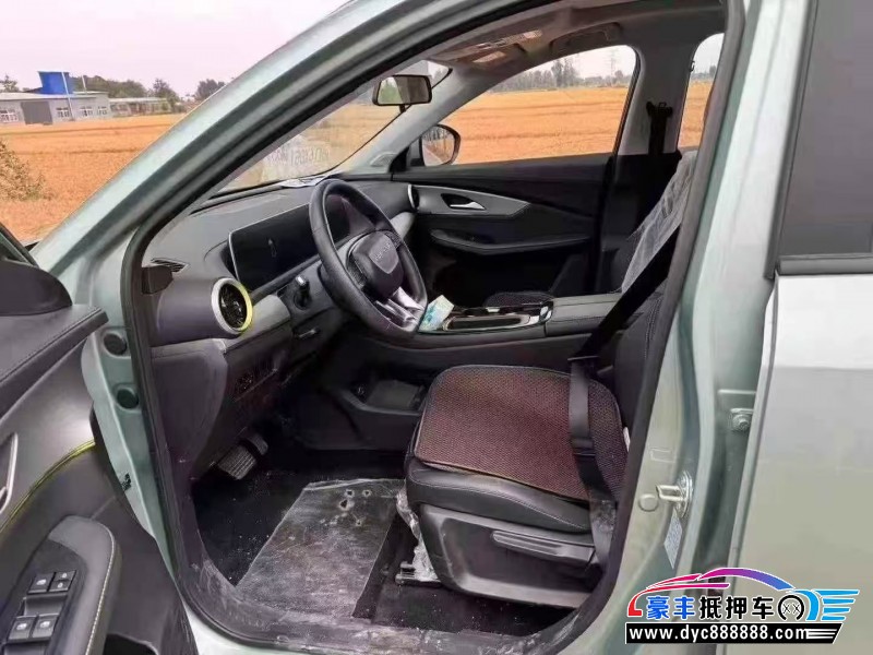 24年东风雷霆轿车抵押车出售