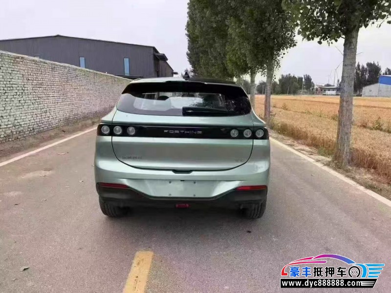 24年东风雷霆轿车抵押车出售