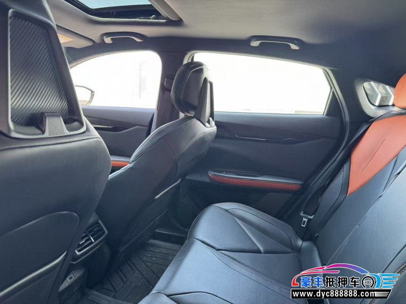 23年长安长安UNI轿车抵押车出售