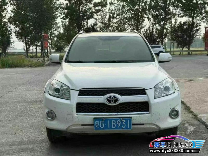 12年丰田RAV4轿车抵押车出售