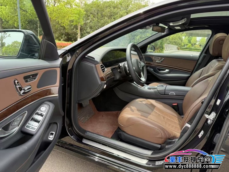 20年奔驰S轿车抵押车出售