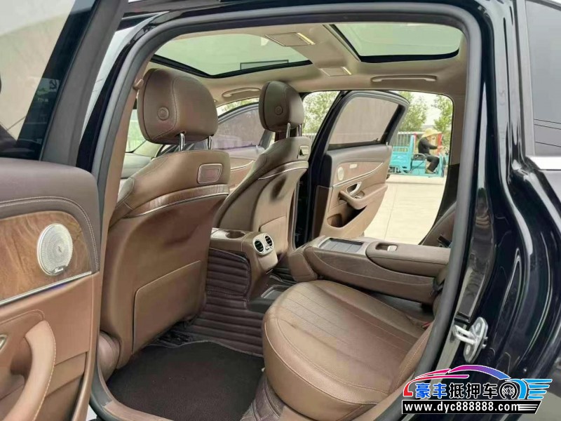 19年奔驰E轿车抵押车出售