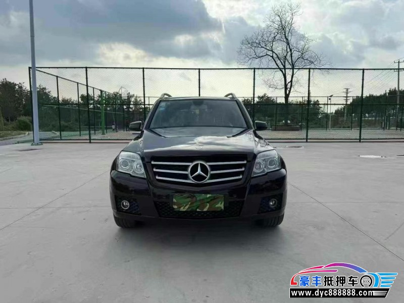 13年奔驰GLK轿车抵押车出售