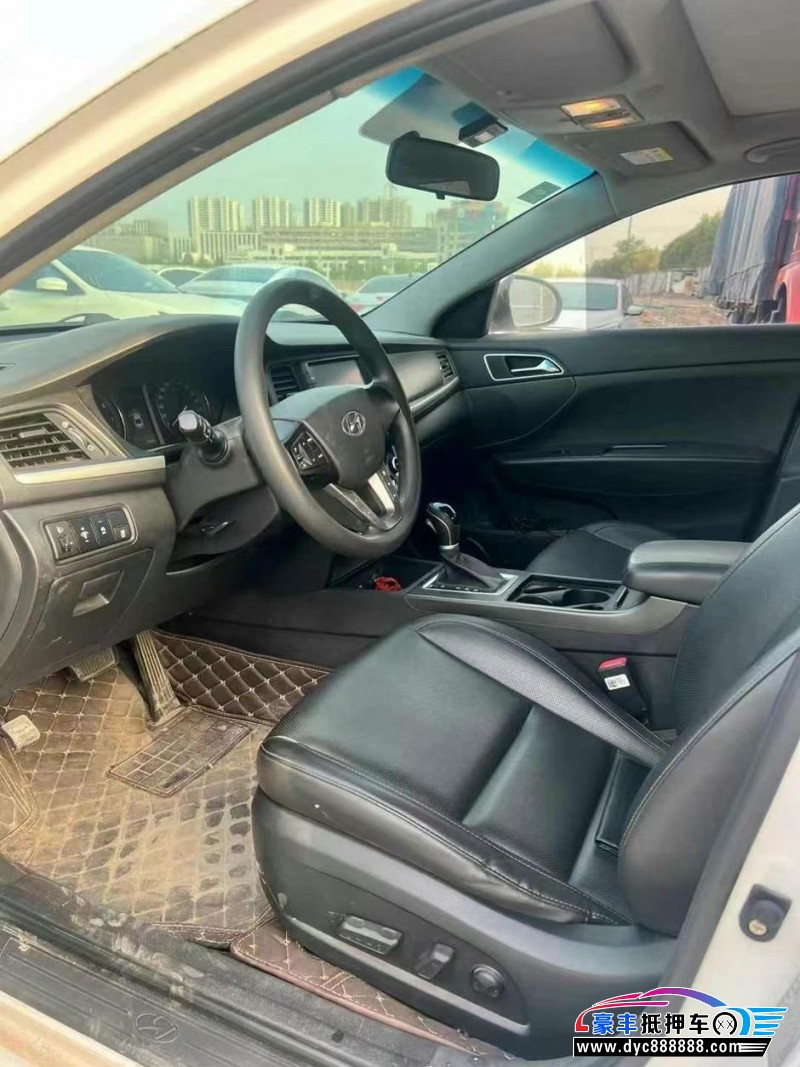 19年现代名图轿车抵押车出售