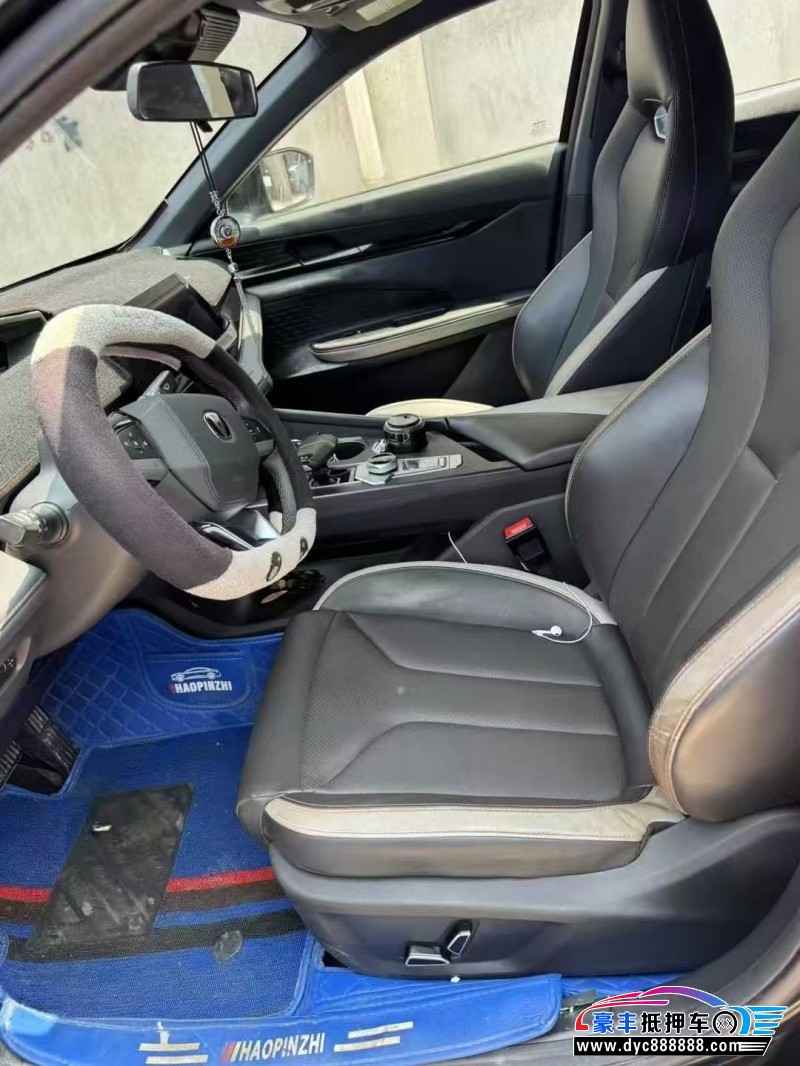 23年长安长安UNI轿车抵押车出售