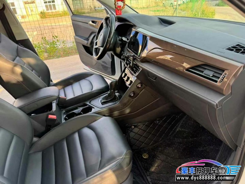 19年大众途岳轿车抵押车出售