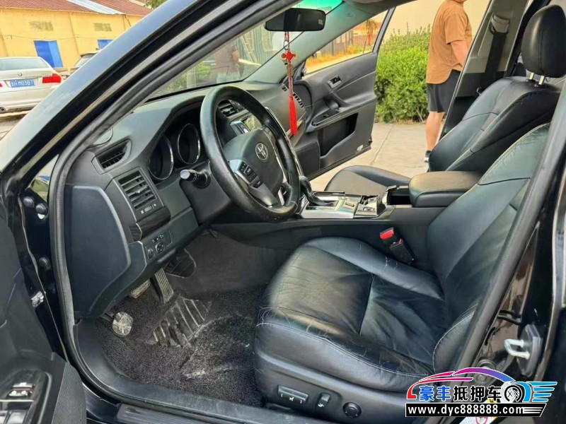 13年丰田锐志轿车抵押车出售