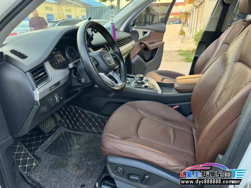 18年奥迪Q7轿车抵押车出售