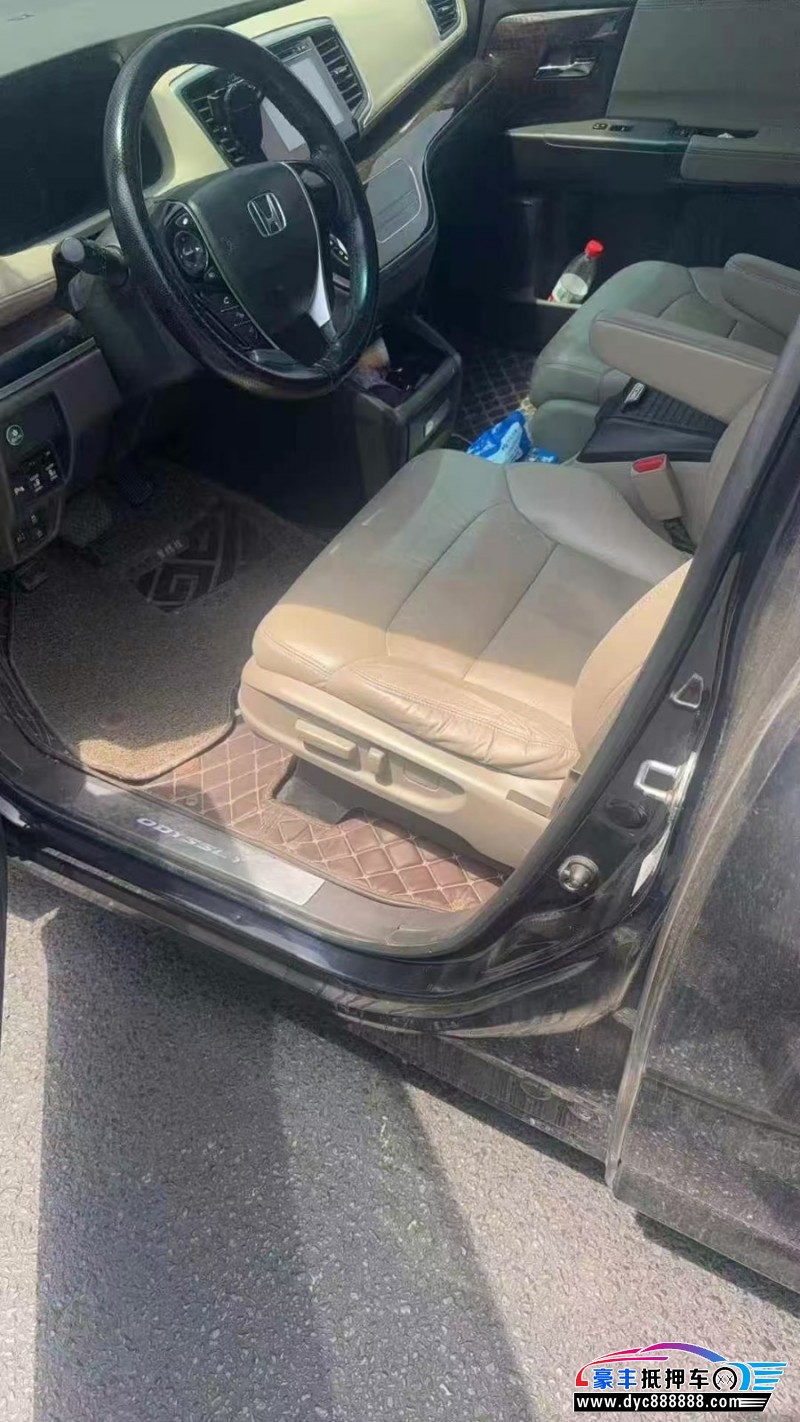 16年本田奥德赛轿车抵押车出售