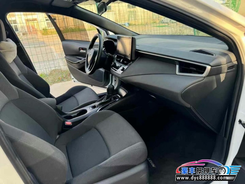 21年丰田雷凌轿车抵押车出售