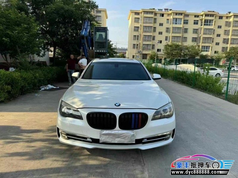 10年宝马7系轿车抵押车出售