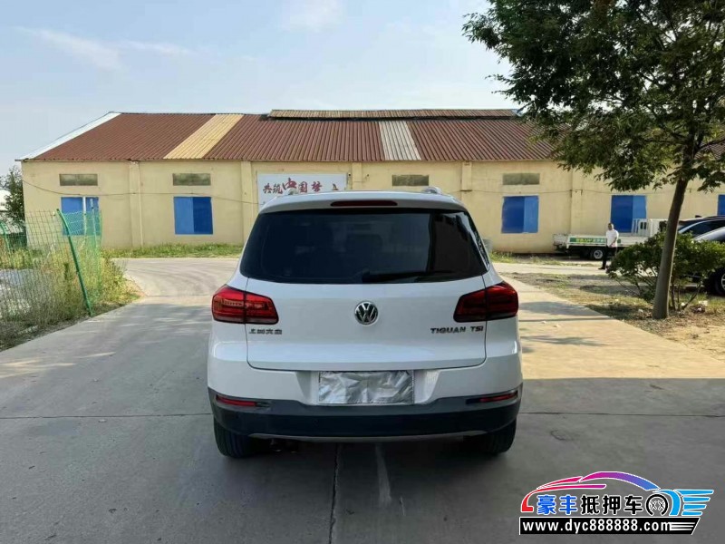 14年大众途观轿车抵押车出售