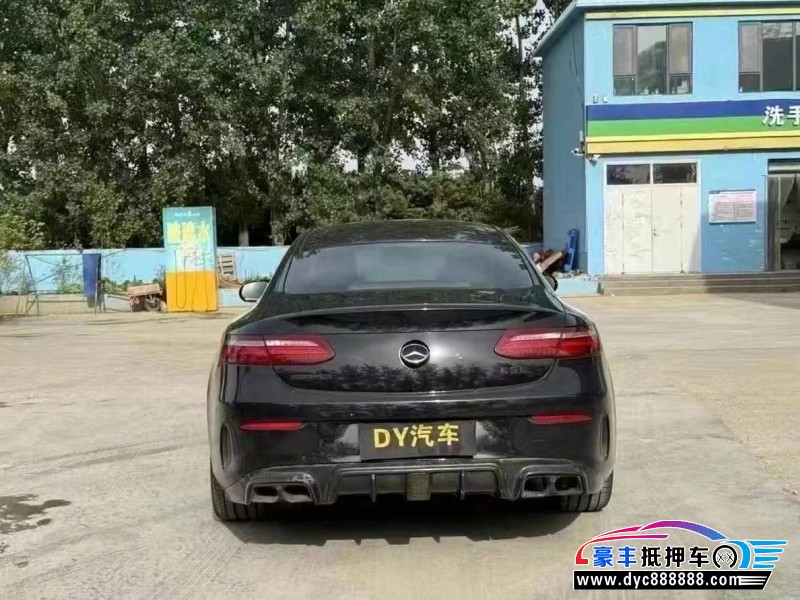 17年奔驰E轿车抵押车出售