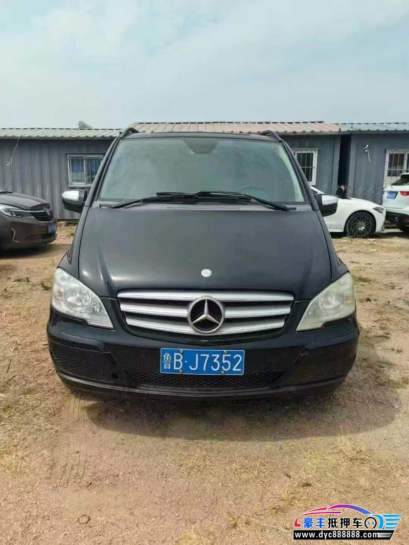 12年奔驰唯雅诺轿车抵押车出售