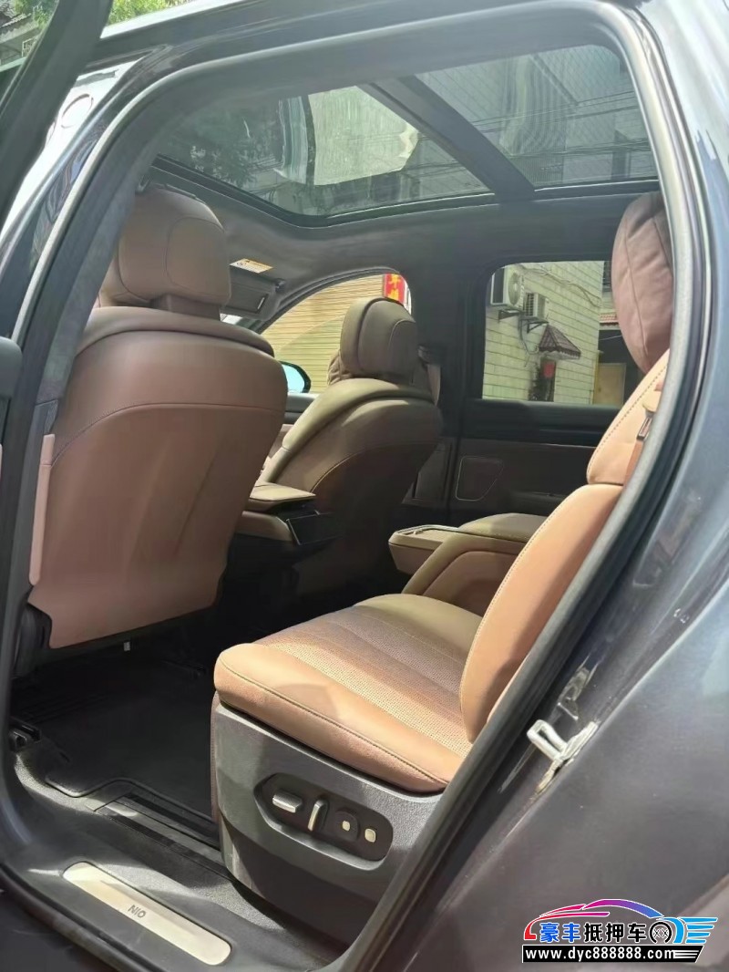 24年蔚来ES8轿车抵押车出售