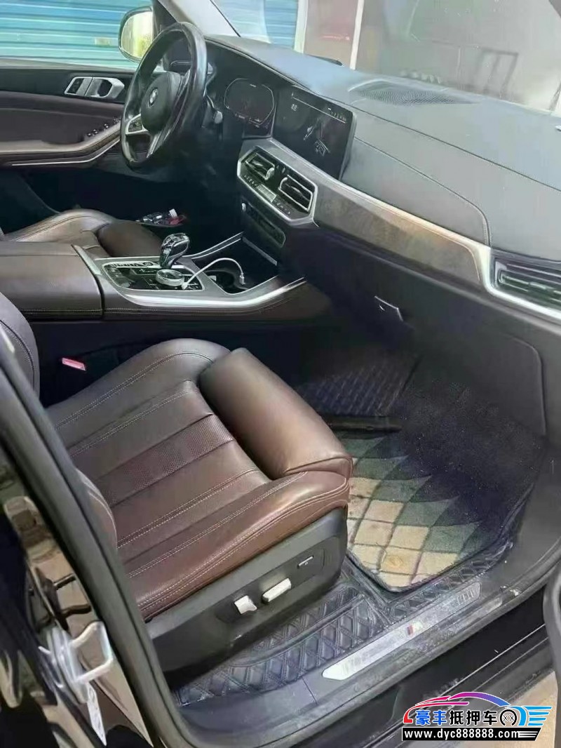 19年宝马X5轿车抵押车出售