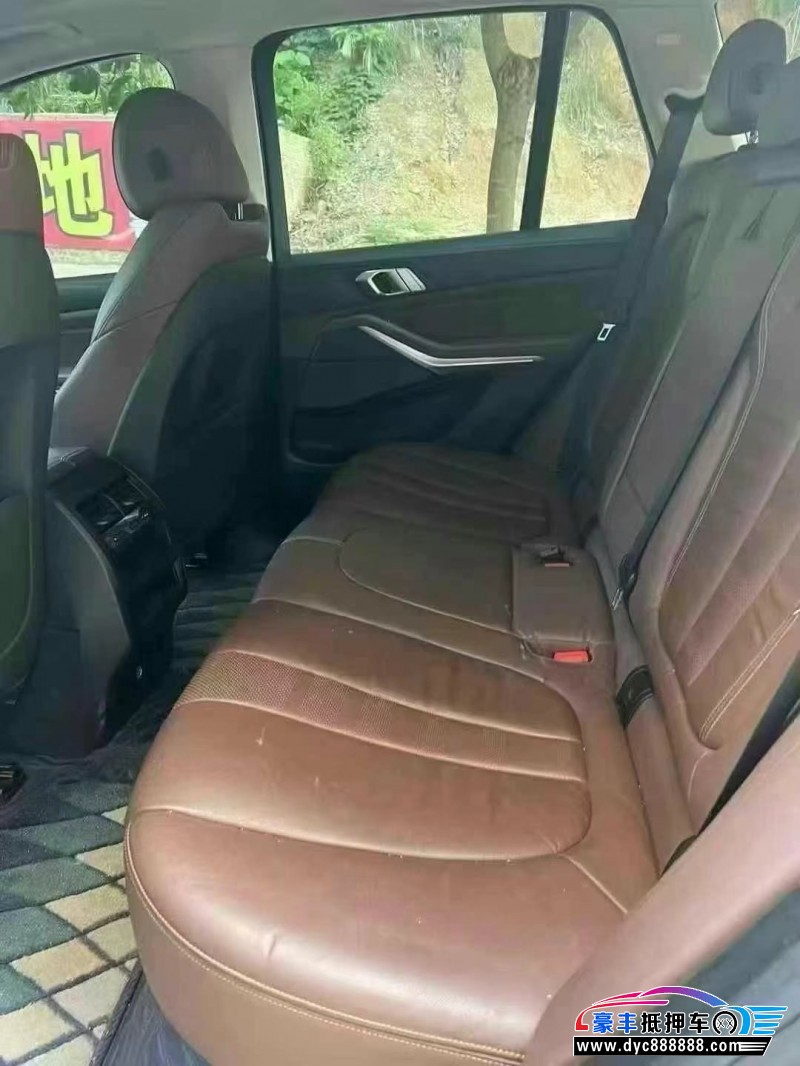 19年宝马X5轿车抵押车出售