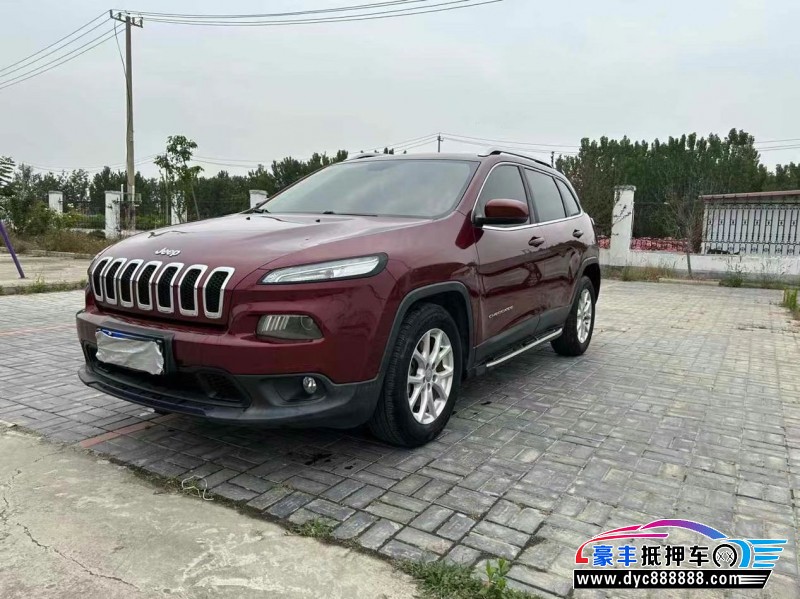 16年Jeep自由光轿车抵押车出售