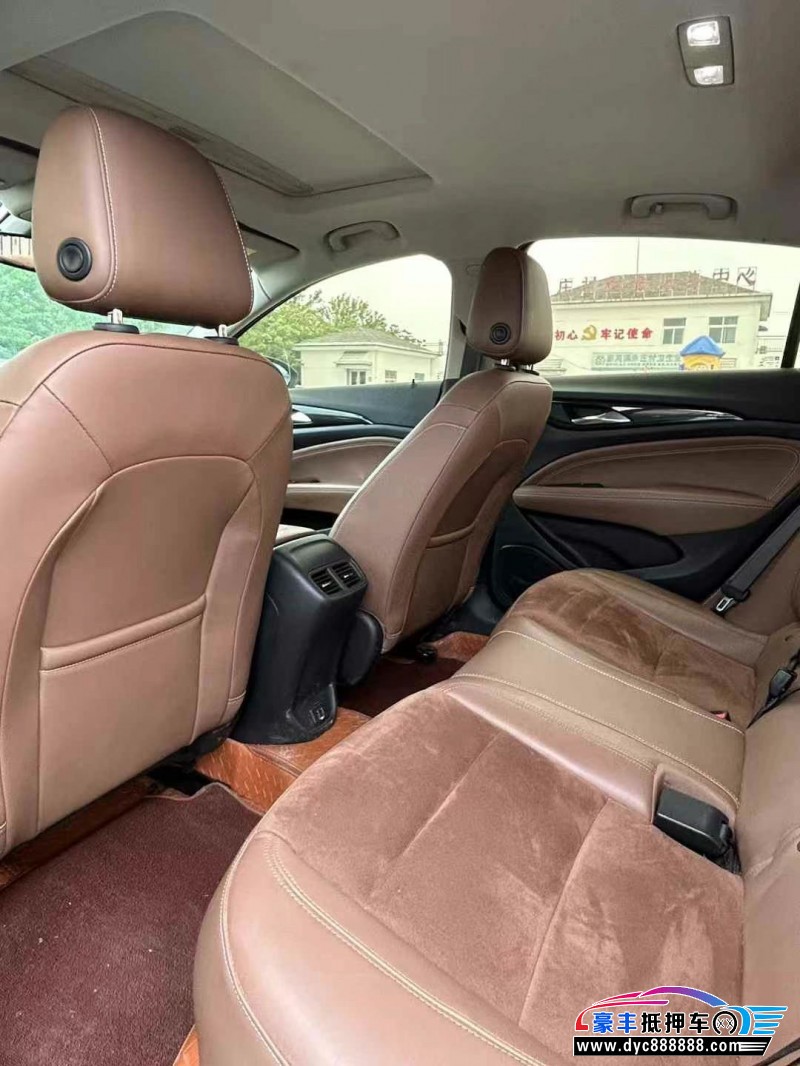 18年别克君威轿车抵押车出售