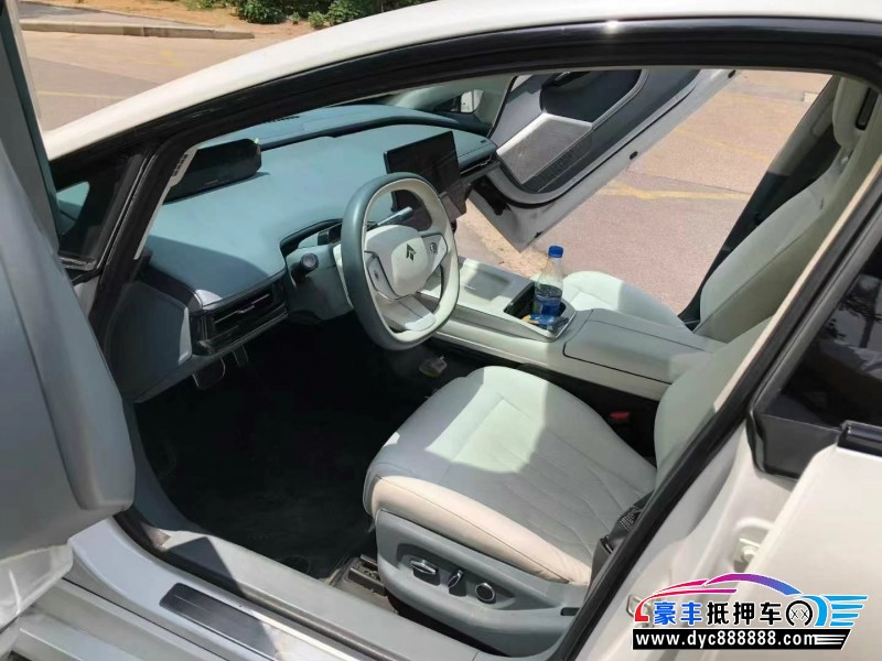 23年埃安昊铂轿车抵押车出售